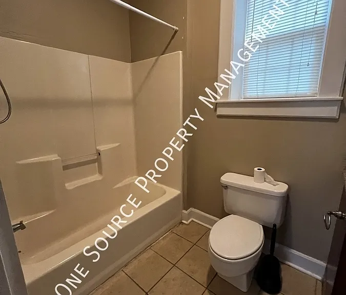 1717 W 1st St #1 — Photo 10