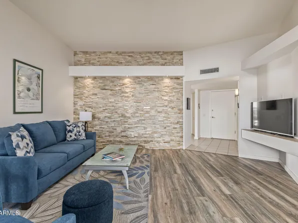10238 W CAMPANA Drive, Sun City, AZ 85351
