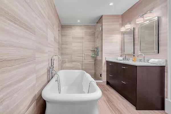 Rented by Camelot Realty Group | media 62