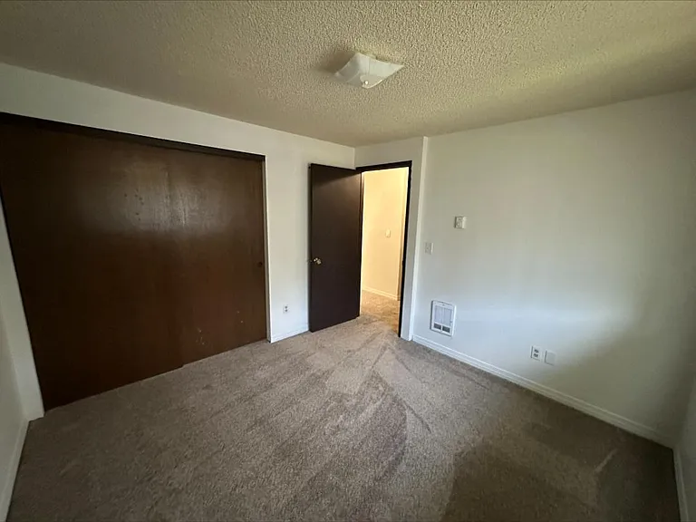 1305 NE 143rd Ave — Photo 7
