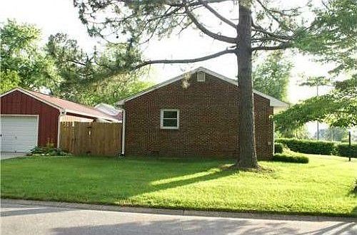 3rd image of 5513 Aragon Dr