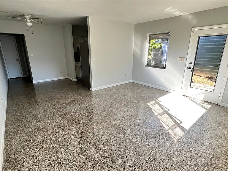 2323 Belmar Dr — Photo 4