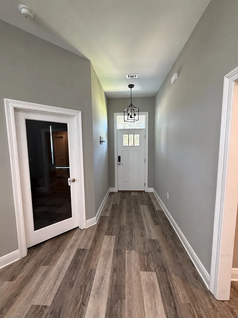 8131 Toledo St — Photo 2