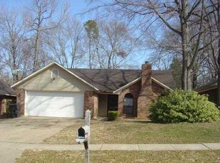 8907 Rosedown Pl, Shreveport, LA 71118