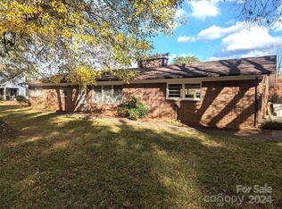 626 Seehorn St NE, Lenoir, NC 28645