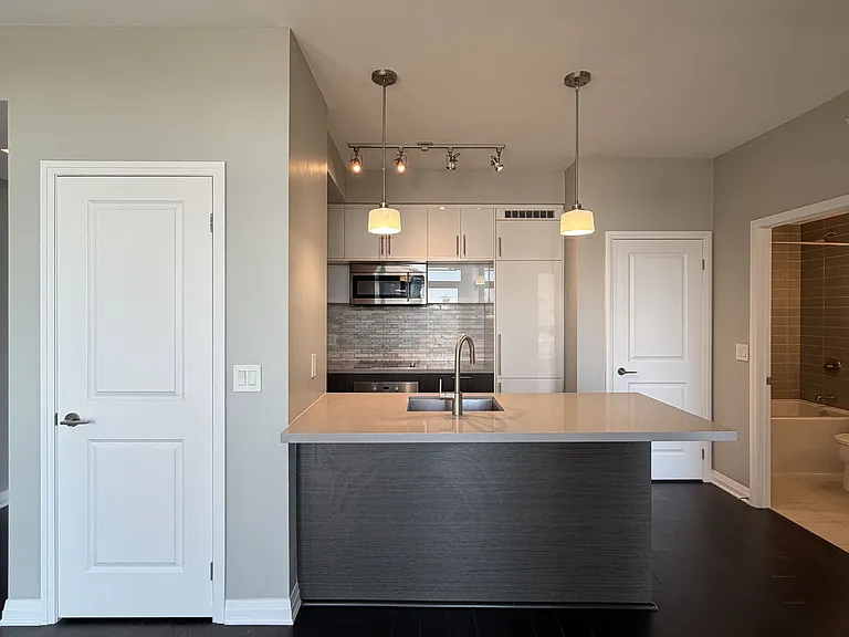 8 Mercer St #2107 — Photo 5