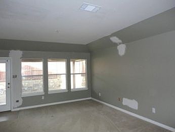 4th image of 905 Villa Palmoa Blvd