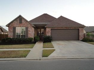 302 Green Springs Rd, Youngsville, LA 70592