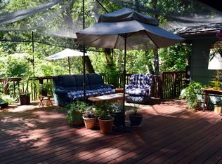 445 E River St, Cave Junction, OR 97523