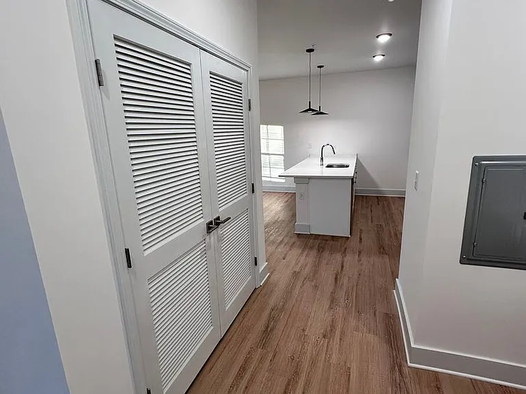 3515-104 Markland Dr — Photo 4