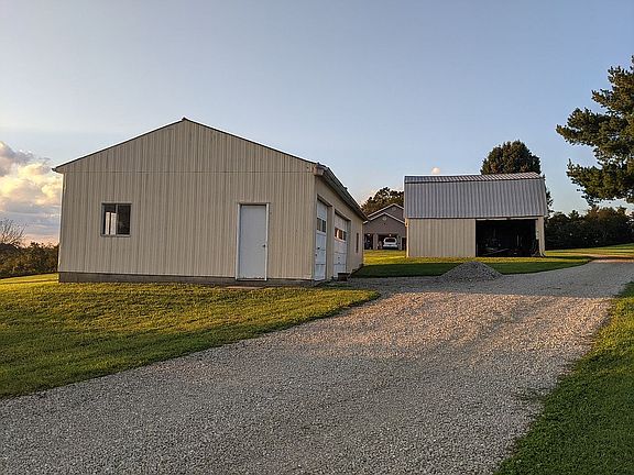 24' x 48' garage and barn