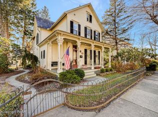 721 Scott St, Stroudsburg, PA 18360