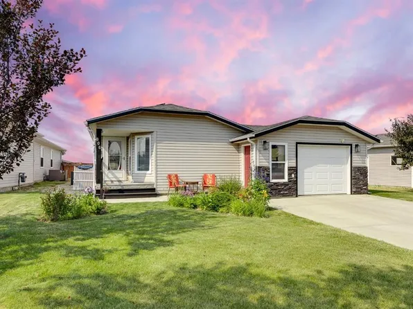 806 E Beckner Cres, Carstairs, AB T0M 0N0