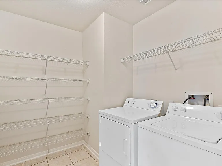 18226 Fair Grange Ln — Photo 11