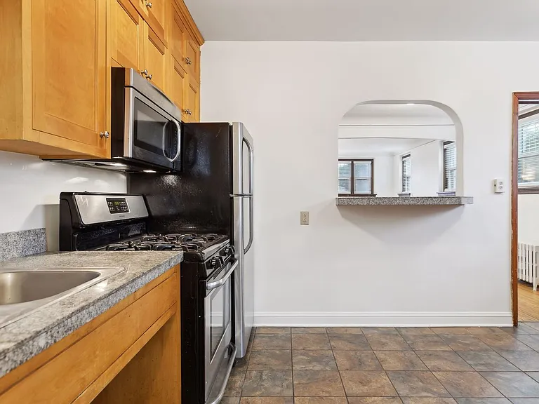 4652 Chicago Ave South — Photo 10