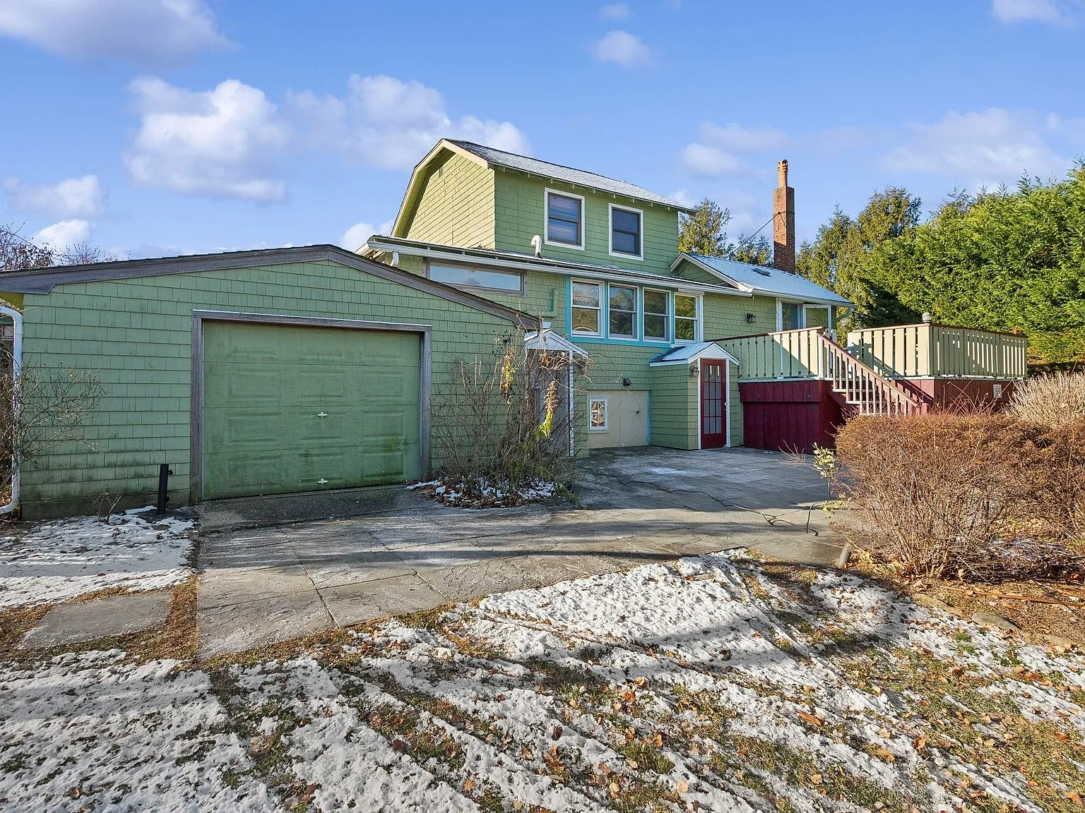 6 bed, 3.0 bath, $7,500 — Photo 2
