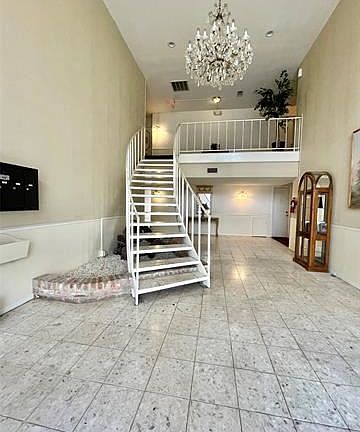 2nd image of 3820 Fairfield Ave #122