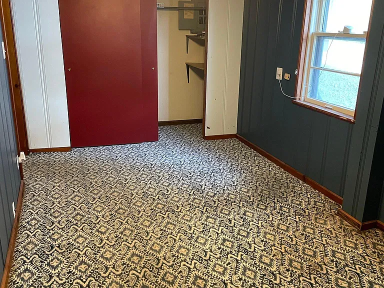 8235 Browne St — Photo 11