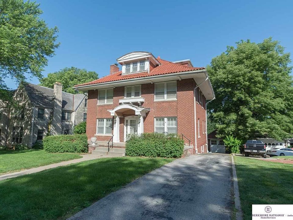 2nd image of 304 S 56th St