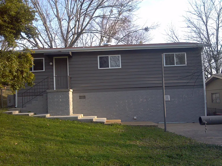 3304 Idlewild Dr — Photo 10