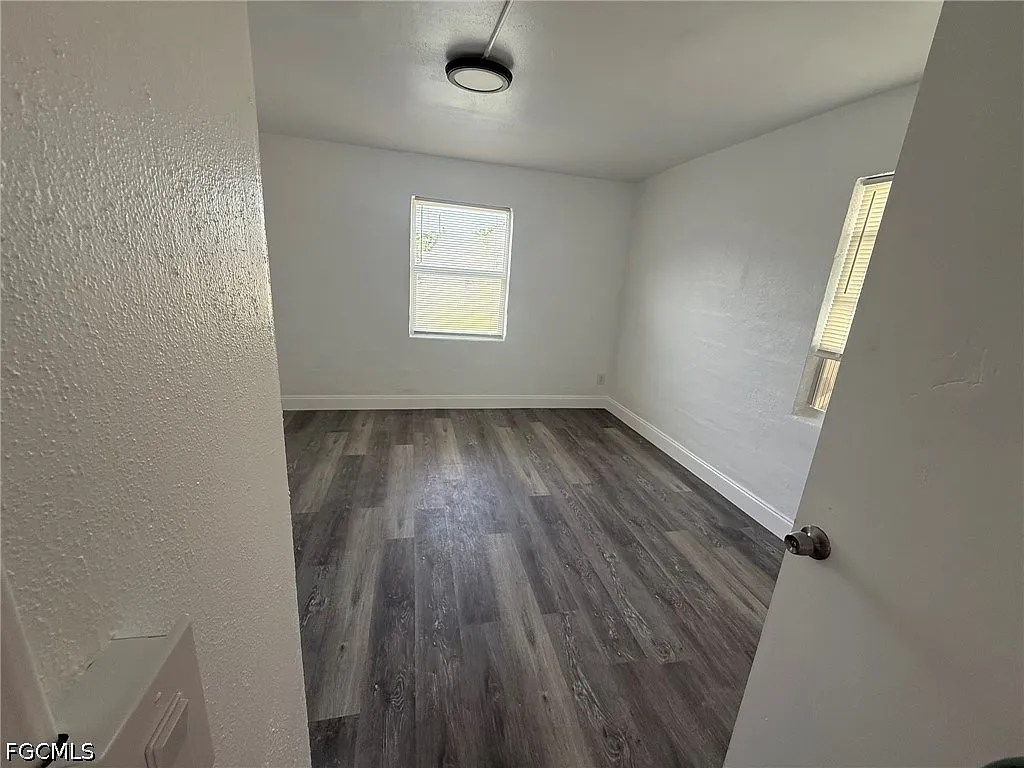 2 bed, 1.0 bath, 580 sqft, $1,000 — Photo 3