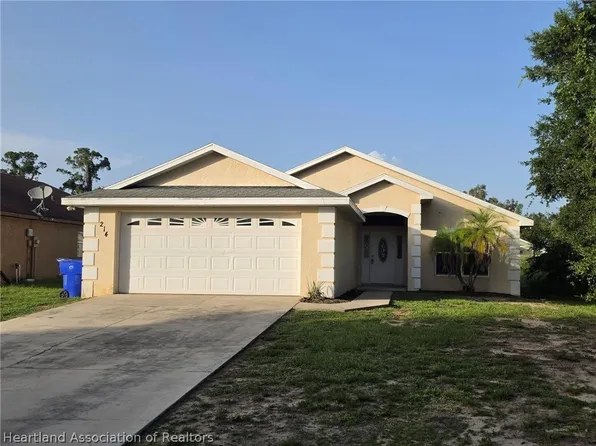 214 Northwood Rd, Sebring, FL 33870
