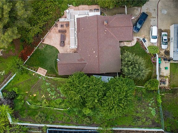 4th image of 528 N Platina Dr