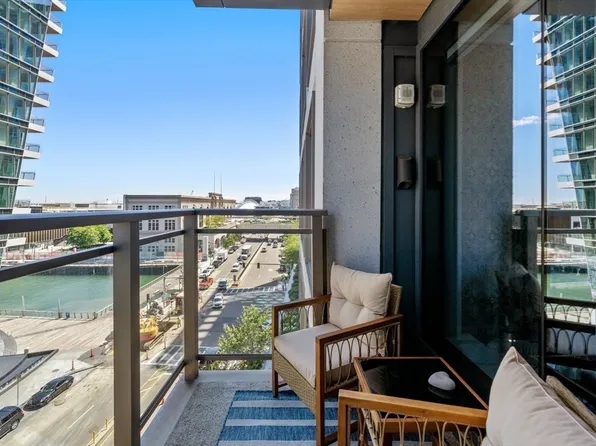 133 Seaport Blvd Unit 716, Boston, MA 02210