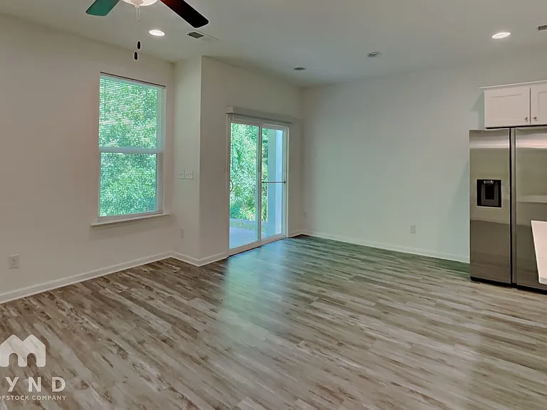 3022 Reid Ave — Photo 4