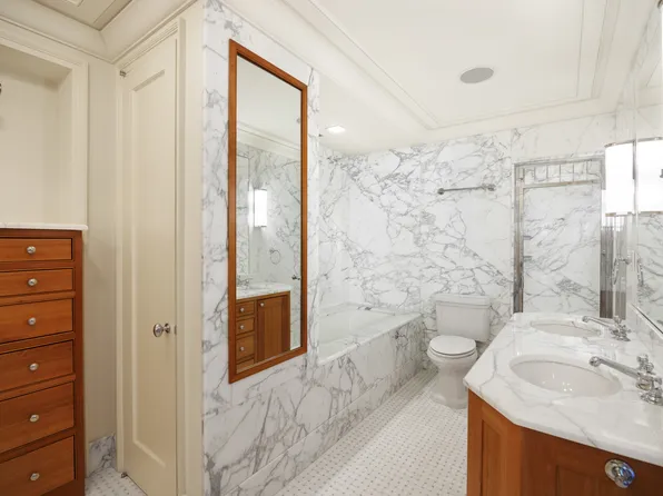 870 5th Avenue image 9 of 13