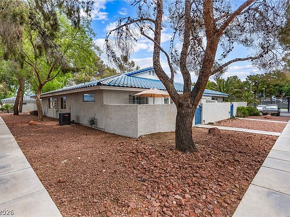2nd image of 2109 Willowbury Dr Unit C
