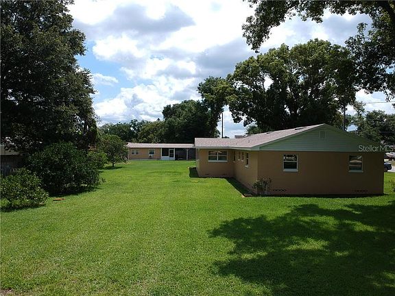 4th image of 409 Pinewood Ct