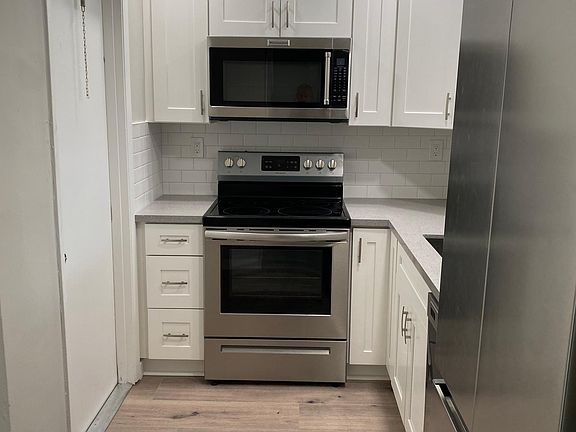 2nd image of 6500 NE 18th Ave APT 8