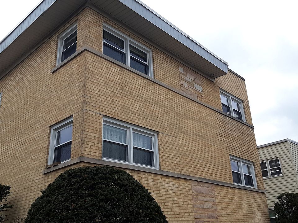 1st image of 2649 W Summerdale Ave #2