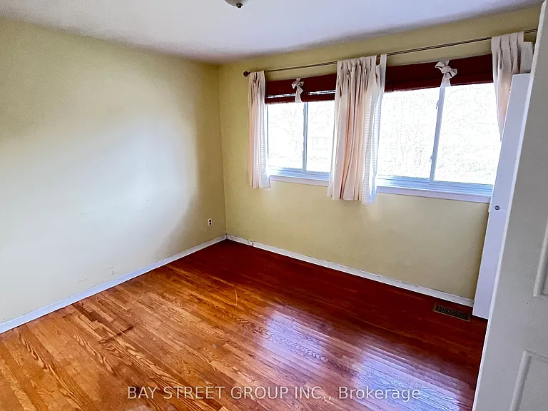 153 Simpson Rd — Photo 10
