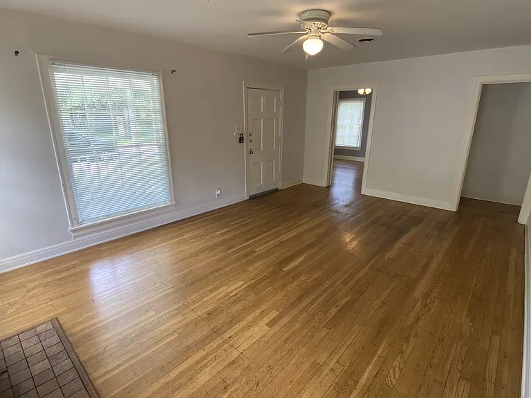 3901 Willbert Rd — Photo 10
