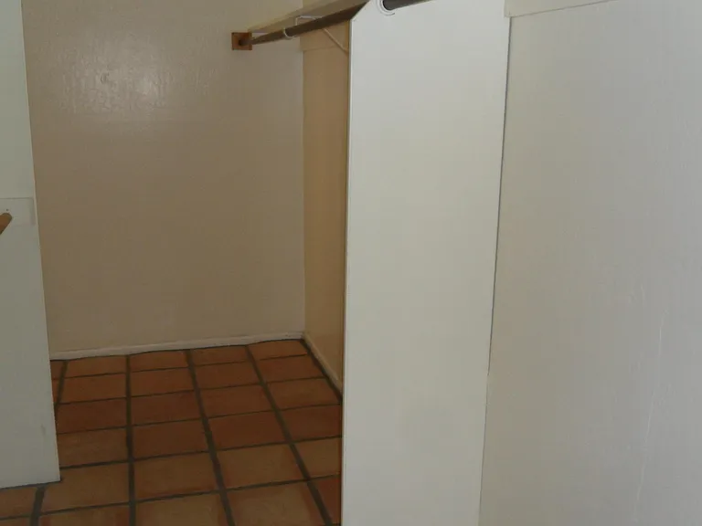 6935 E Hearn Rd — Photo 10
