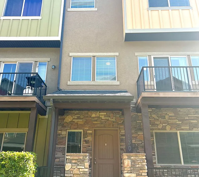 130 W Canley Vale Ln