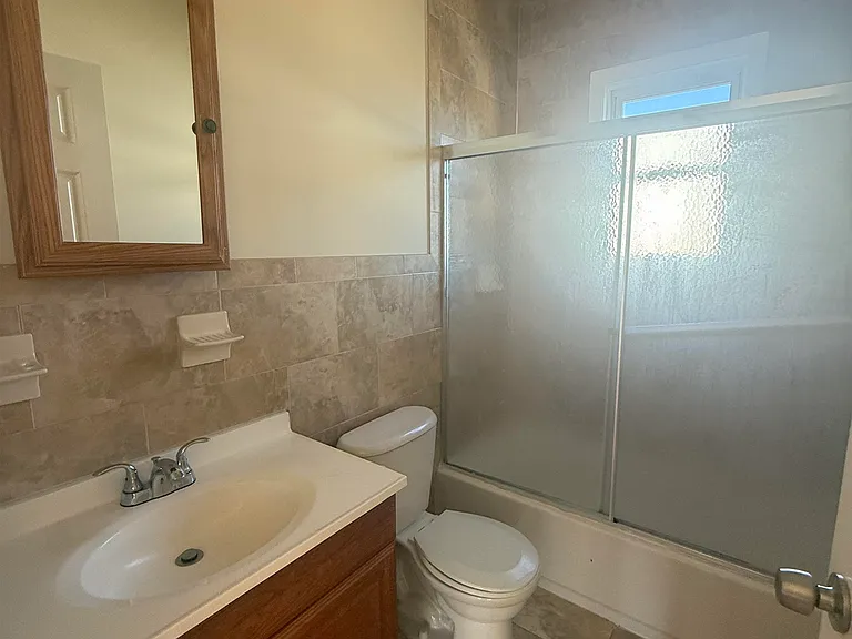 543 Central Ave #3 — Photo 8
