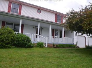 61 Holly Hills Dr, Evans, WV 25241