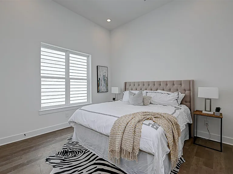6022 Beall St — Photo 10