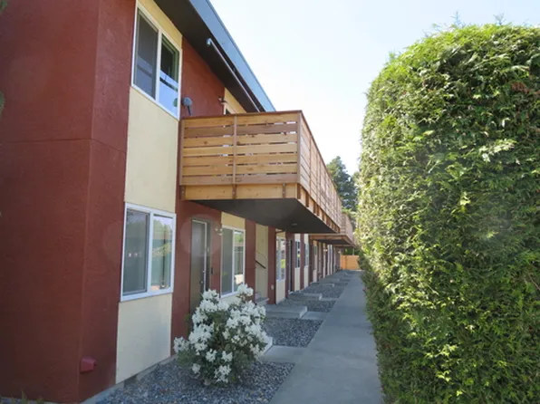 1124 10th St #7, Marysville, WA 98270