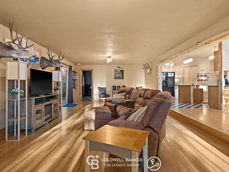 107 N Lincoln Ave, Glendo, WY 82213 MLS 20225008 Zillow