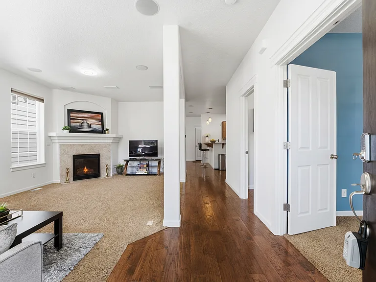 5231 SE Lone Oak St — Photo 2