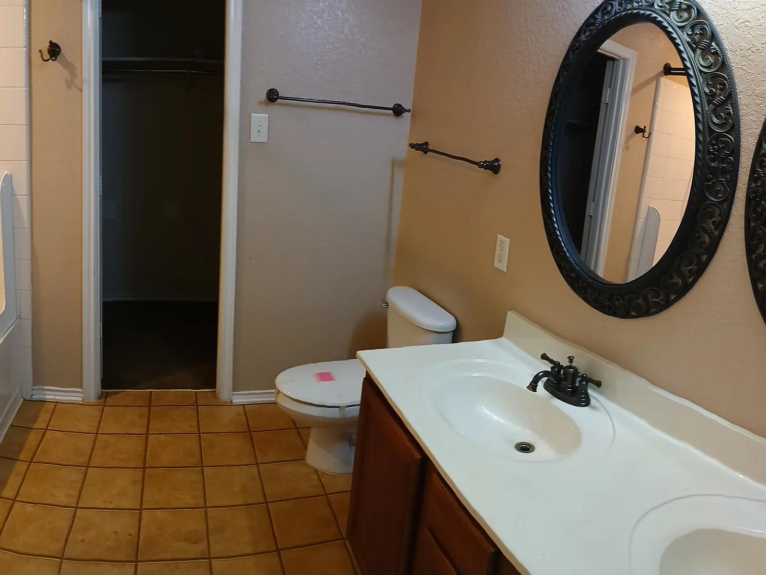 3 bed, 1444 sqft, $1,550 — Photo 1