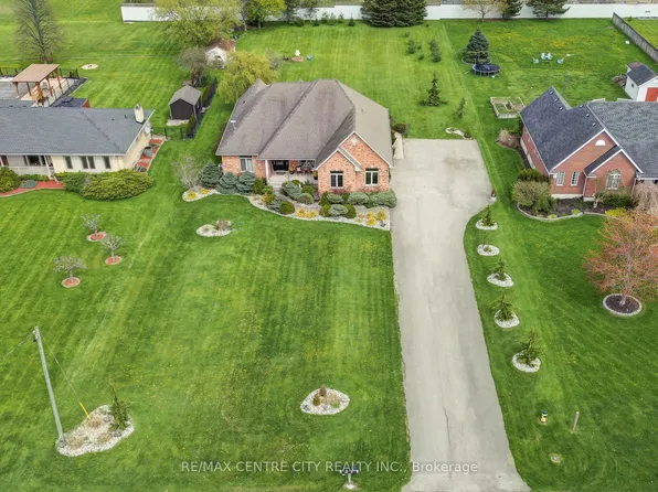9538 Tower Rd, Central Elgin Munic, ON N5P 3S7