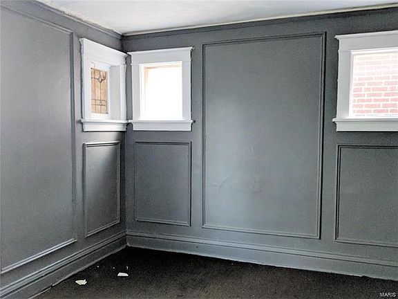2nd image of 4049 Shreve Ave