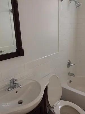 Sold by Century 21 Metropolitan | media 14