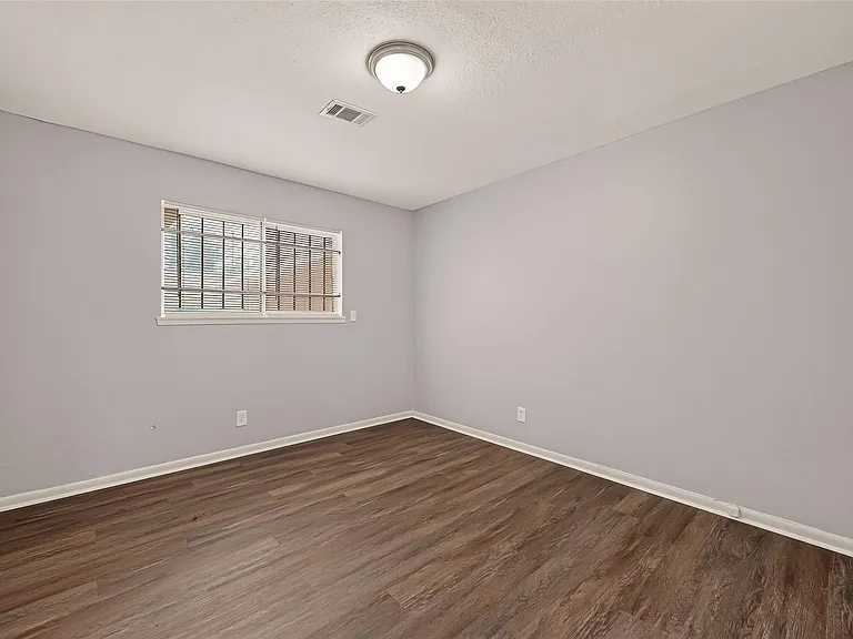 3815 Love St — Photo 19