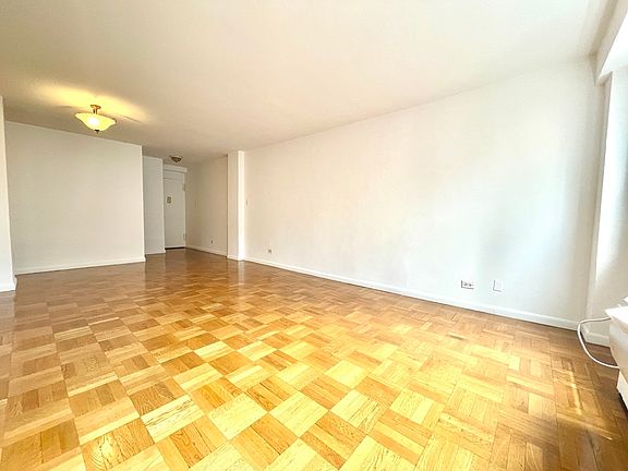 2nd image of 320 E 54th St APT 7B